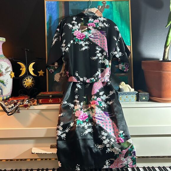 Vintage Floral Black and Pink Women's Satin Asian Robe Medium - Picture 5 of 16